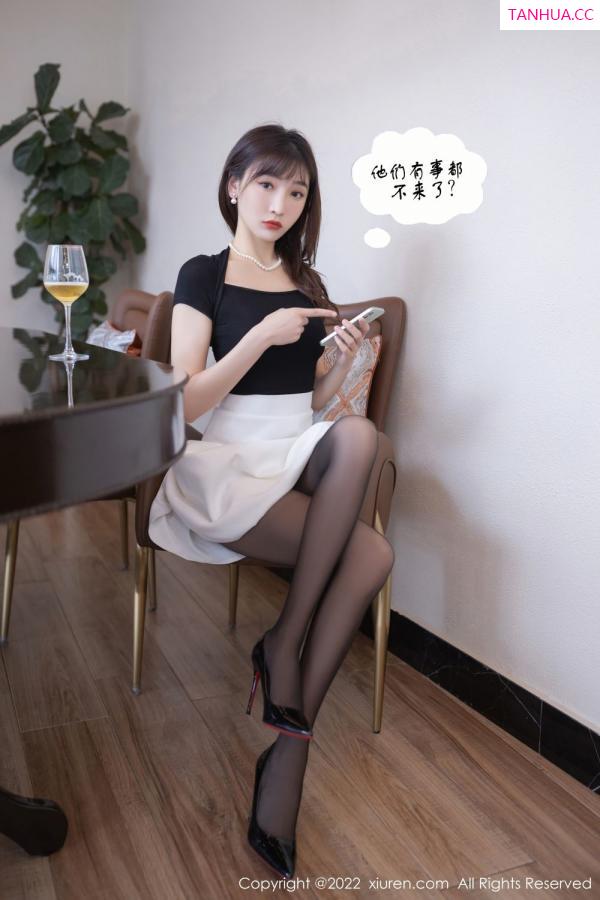 陆萱萱  [XiuRen]高清写真图 2022.06.01 No.5095 陆萱萱第16张图片